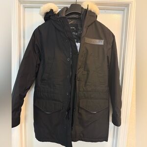 Coach 3-1 Shearling Parka 
Heavy jacket great for the winter . 
Quality Jacket